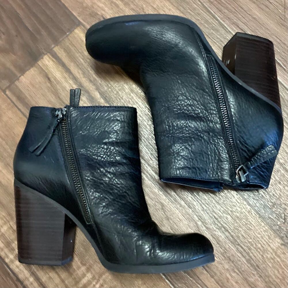 Reaction Kenneth Cole 'Might Free Me' Ankle Boots Women's 8M  Black Leather - Picture 3 of 9